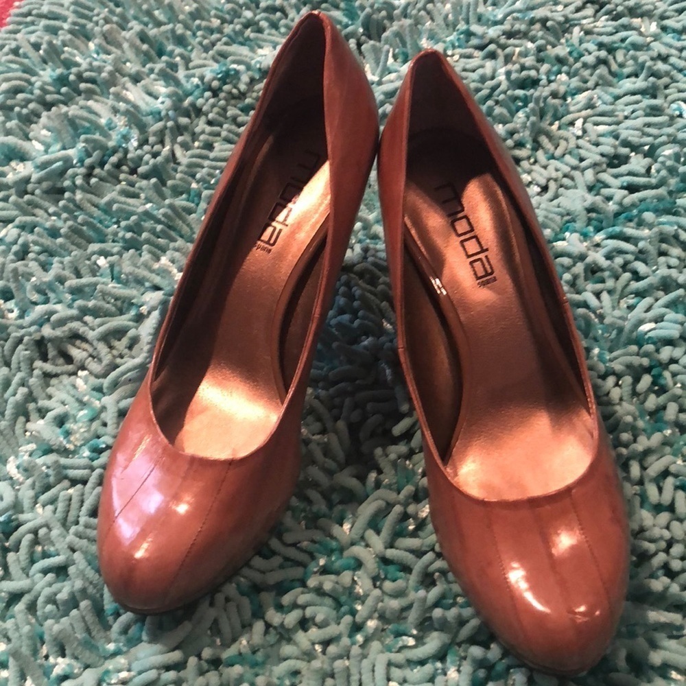 Moda new without tags heels